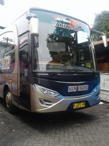 Bus KYM Trans